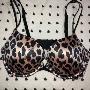 VICTORIAS SECRET BRA